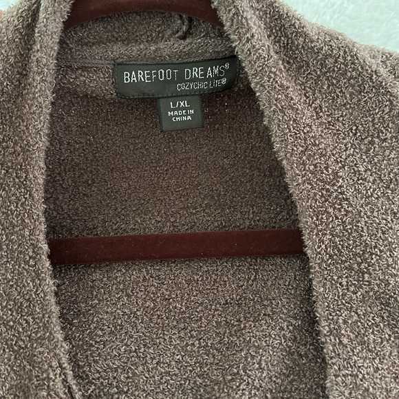 Barefoot Dreams Island Wrap - Picture 6 of 9